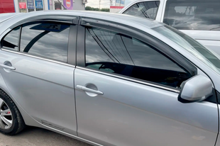 Вітровики (4 шт, HIC). Mitsubishi Lancer X 2008- рр. m33 фото
