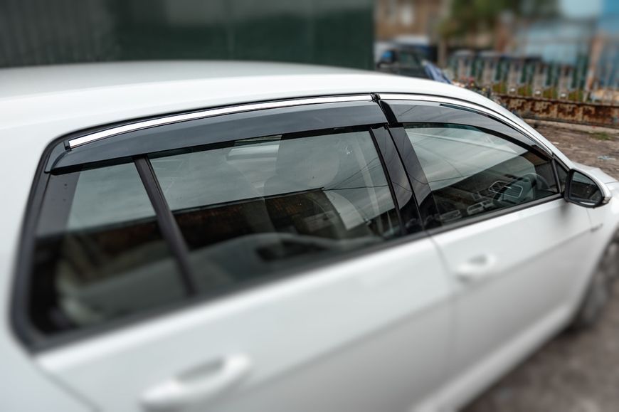 Ветровики с хромированным молдингом HB (4 шт., Sunplex Chrome). Volkswagen Golf 7/E-Golf 2012-2020 гг. plus1026001 фото
