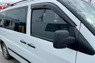 Вітровики (2 шт, HIC). Mercedes Vito W638 1996-2003 рр. mb09 фото