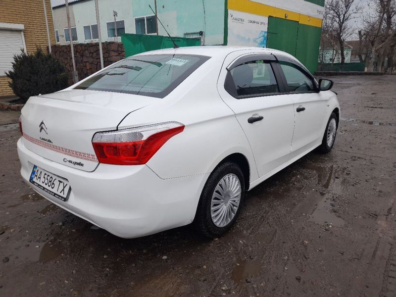 Ветровики с хромированным молдингом (4 шт., Sunplex Chrome). Peugeot 301 2012- гг. plus1019002 фото