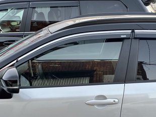 Ветровики с хромированным молдингом (4 шт, Niken). Toyota Corolla Cross 2020- гг. 047ty370201 фото