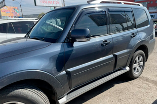 Ветровики на окна (4 шт, HIC). Mitsubishi Pajero Wagon IV 2006-2021 гг. m32 фото