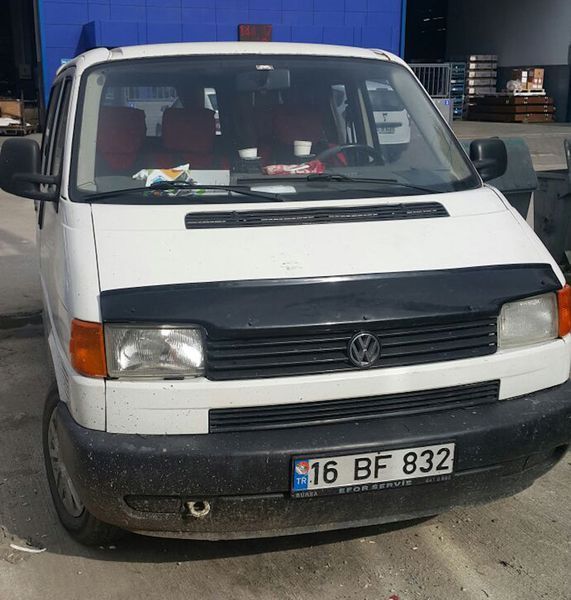 Дефлектор капота (прямые фары) (EuroCap V2). Volkswagen T4 Caravelle/Multivan 1990&ndash;2003 гг. 8078k071es фото