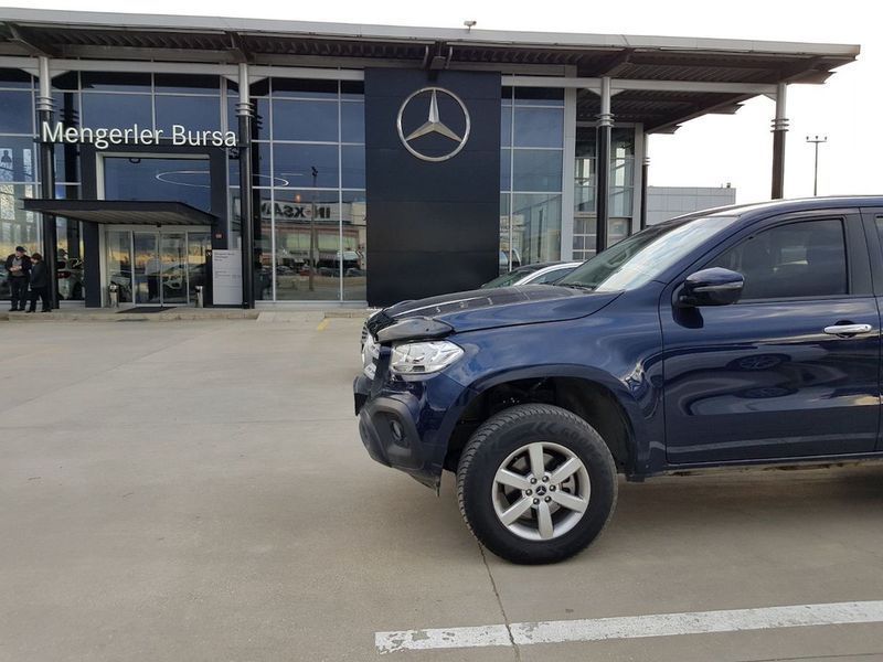 Дефлектор капоту (EuroCap). Mercedes X class 2017-2020 рр. 5486k035 фото