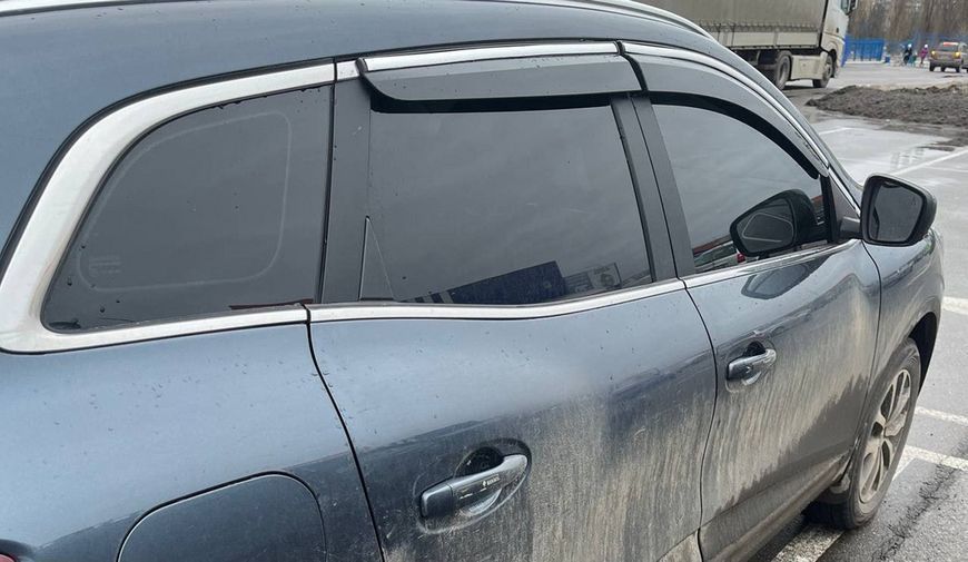 Ветровики с хромированным молдингом (4 шт., Sunplex Chrome). Renault Kadjar 2015-2022 гг. plus1020001 фото