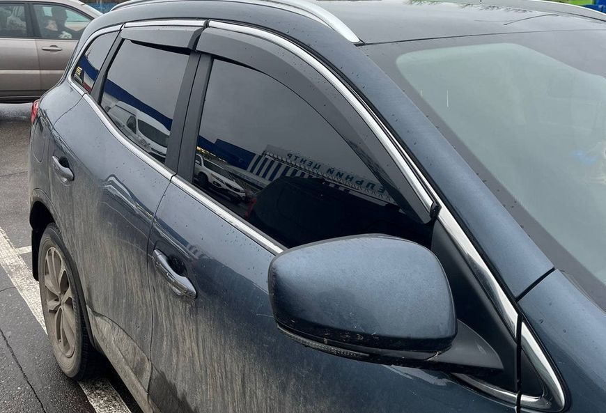 Ветровики с хромированным молдингом (4 шт., Sunplex Chrome). Renault Kadjar 2015-2022 гг. plus1020001 фото
