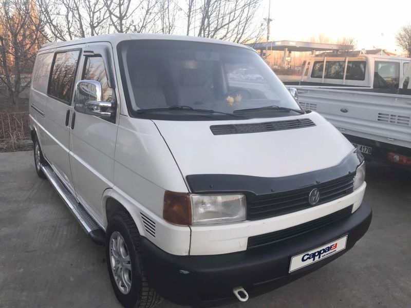 Дефлектор капота (прямые фары) (EuroCap V1). Volkswagen T4 Caravelle/Multivan 1990&ndash;2003 гг. 30790895-010409-30010101 фото