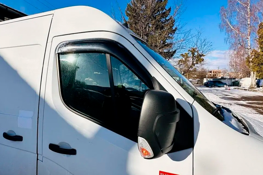 Вітровики (2 шт, HIC). Renault Master 2011-2023 рр. ren33 фото