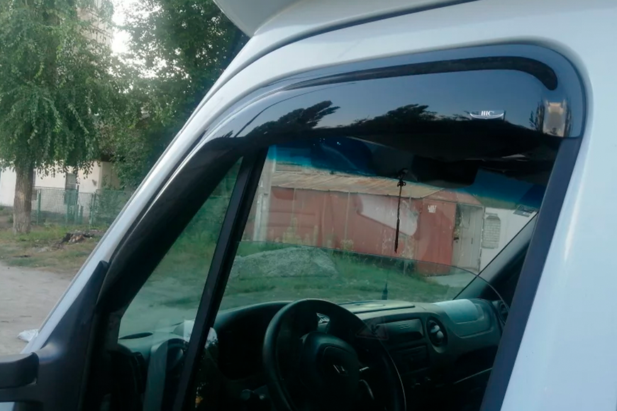 Вітровики (2 шт, HIC). Renault Master 2011-2023 рр. ren33 фото