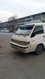 Козирьок на лобове скло. Mitsubishi L300 1986-2013 рр. 31570590-010410 фото
