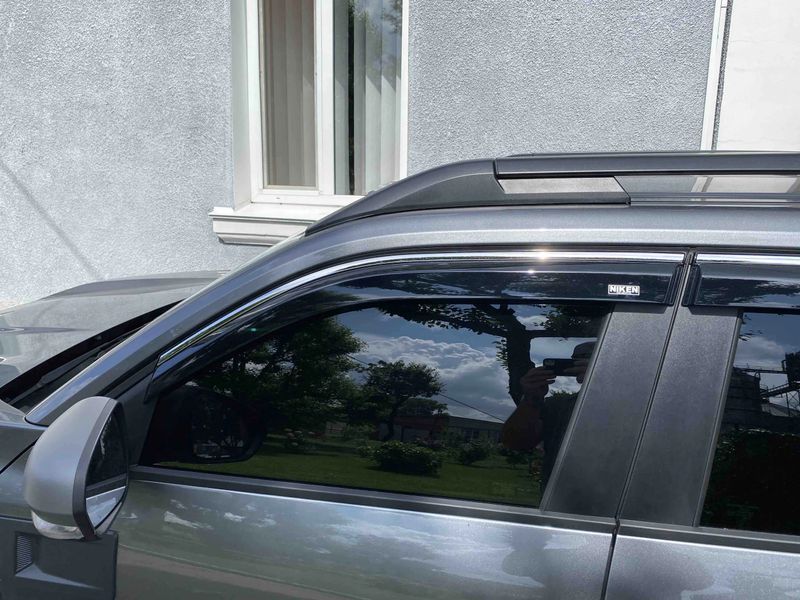 Вітровики з хромованим молдингом Niken Luxury (4 шт).Dacia Duster 2024- гг. brnds2024-w/s фото