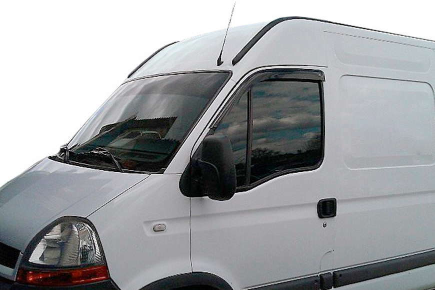 Ветровики на окна (2 шт, HIC). Nissan Interstar 2002-2010 гг. ren22 фото