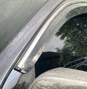 Вітровики з хромованим молдингом (4 шт., Sunplex Chrome). Toyota Hilux 2015- рр. plus1025002 фото